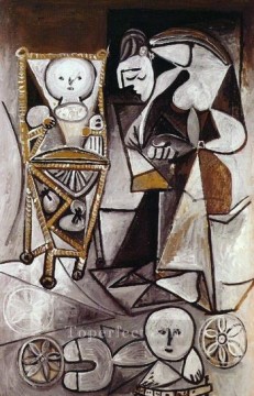 Pablo Picasso Painting - Mujer que dibuja rodeada de sus hijos 1950 Pablo Picasso